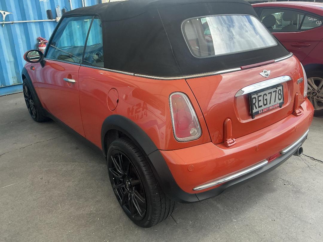 Photo '3' of Mini Cooper Photo '3' of Mini Cooper