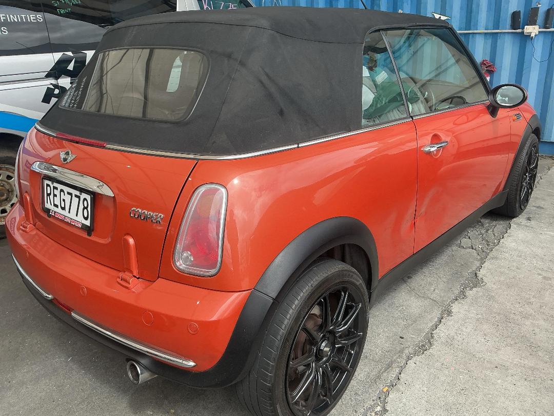 Photo '5' of Mini Cooper Photo '5' of Mini Cooper