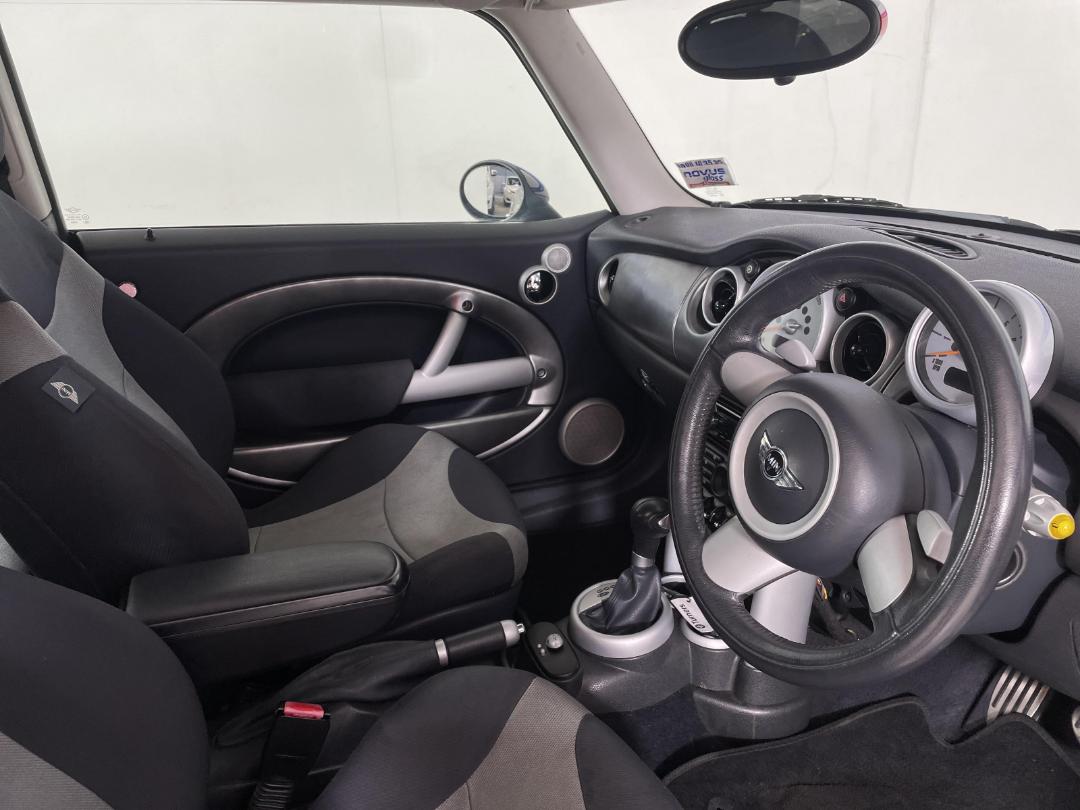 Photo '16' of Mini Mini