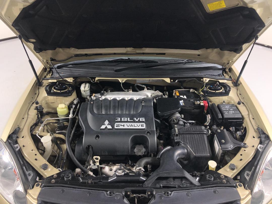 Photo '13' of Mitsubishi 380