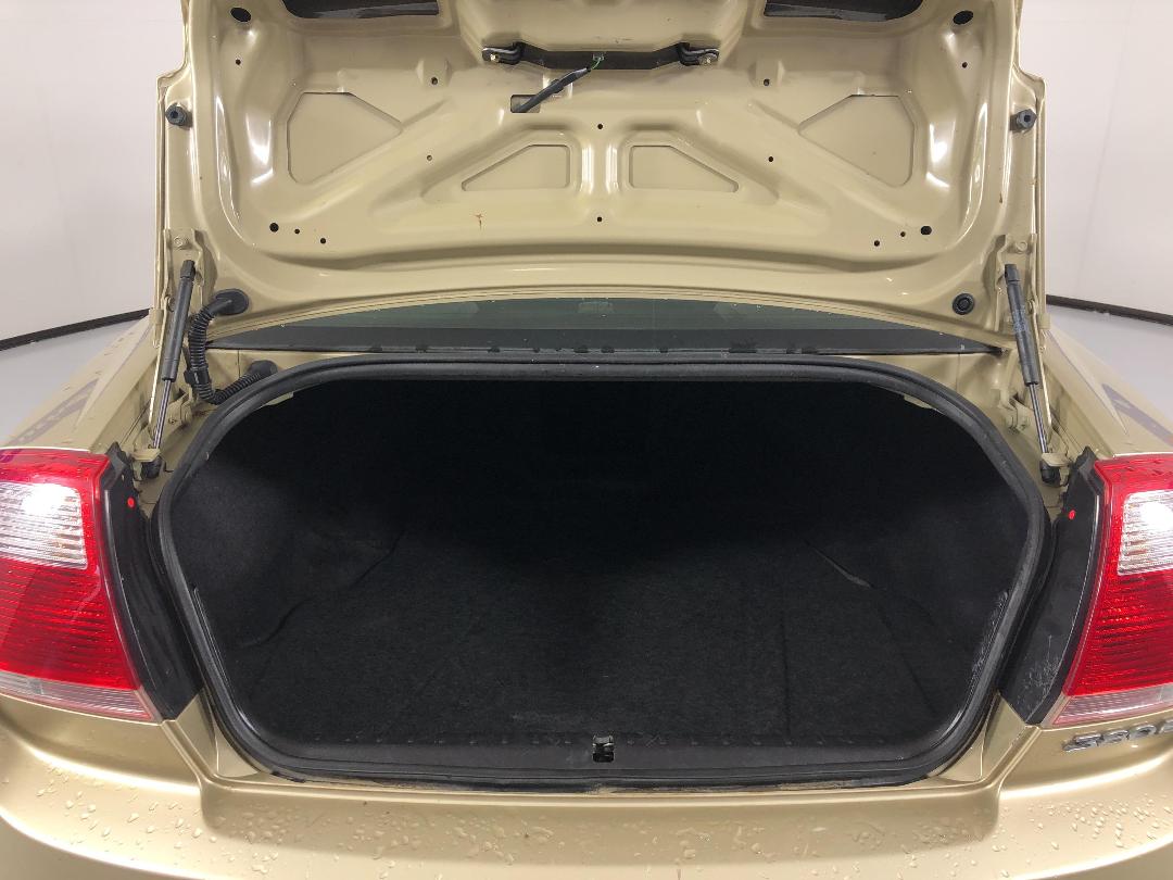 Photo '14' of Mitsubishi 380