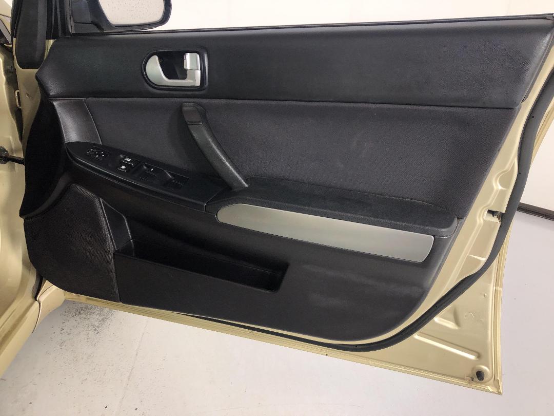 Photo '15' of Mitsubishi 380