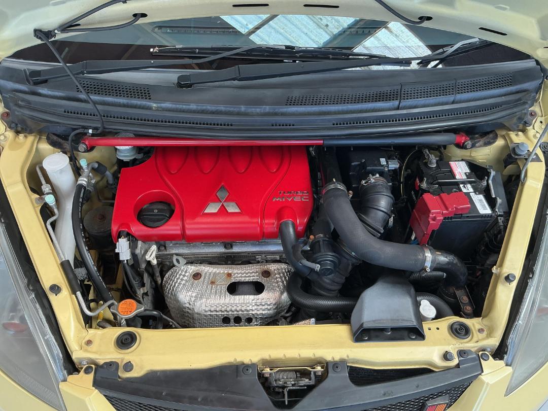 Photo '13' of Mitsubishi Colt