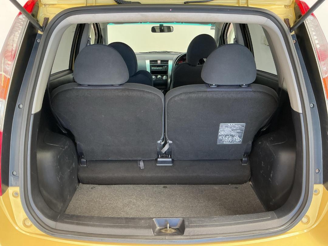 Photo '14' of Mitsubishi Colt