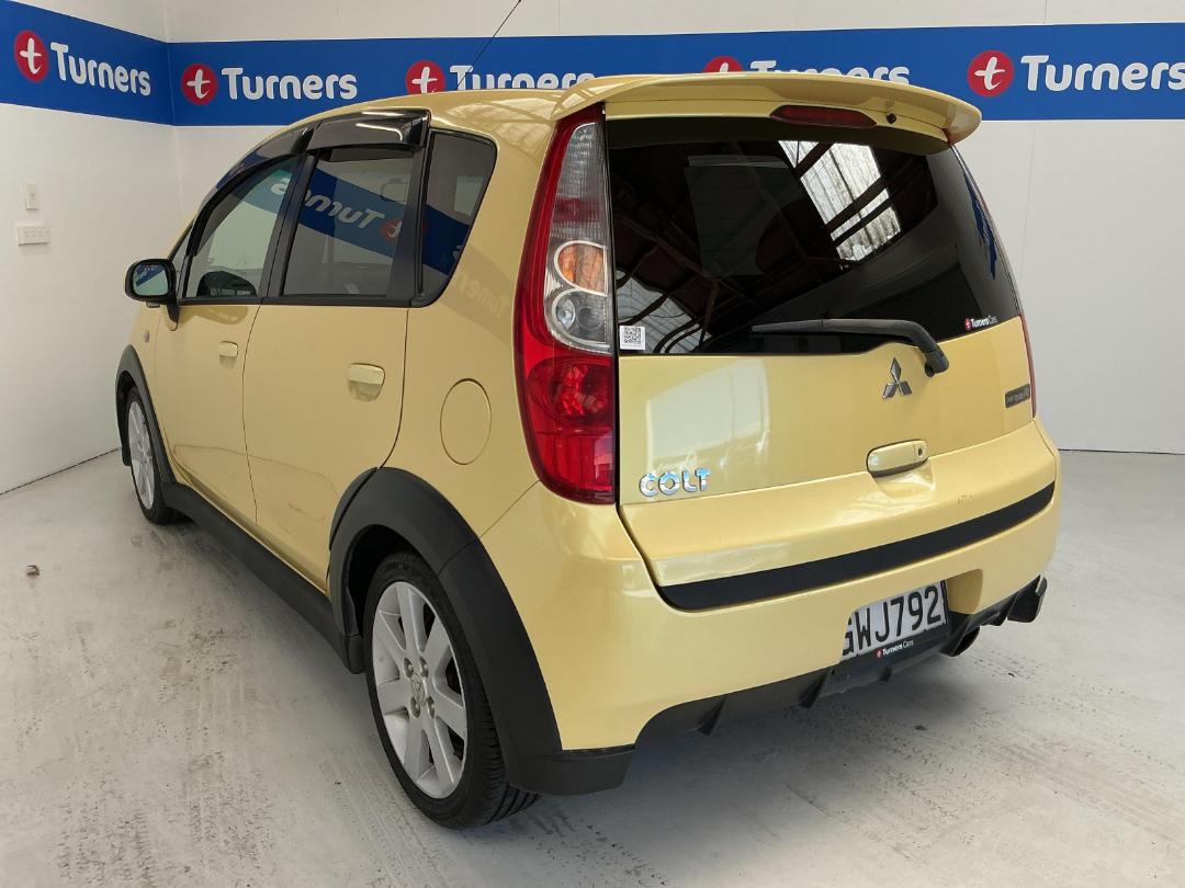 Photo '5' of Mitsubishi Colt