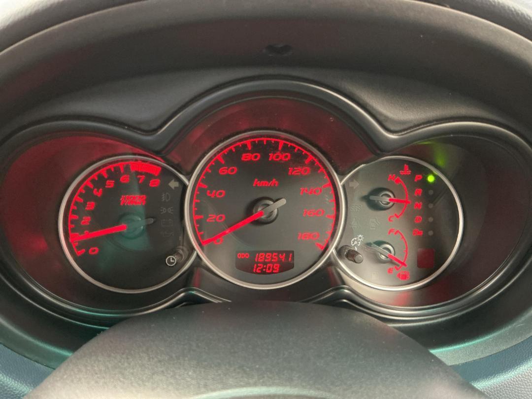 Photo '21' of Mitsubishi Colt