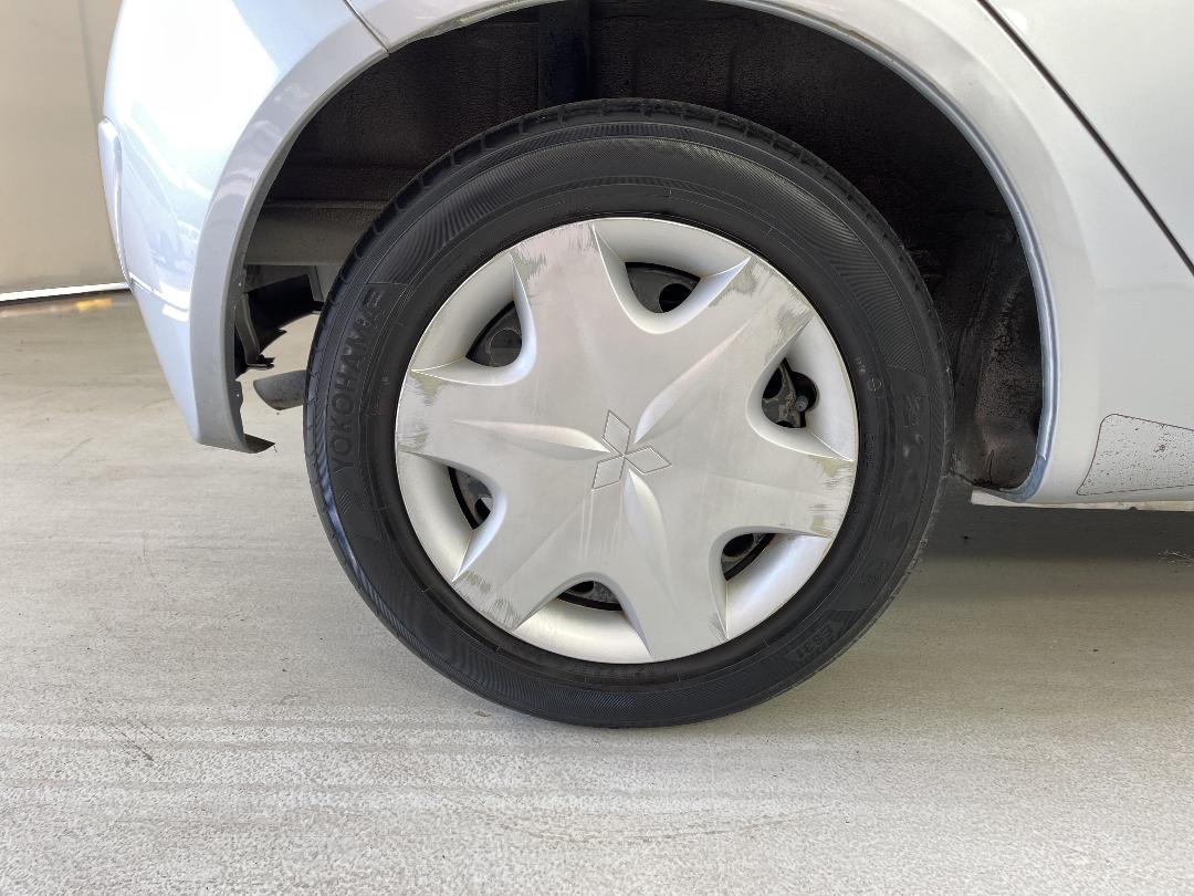 Photo '12' of Mitsubishi Colt