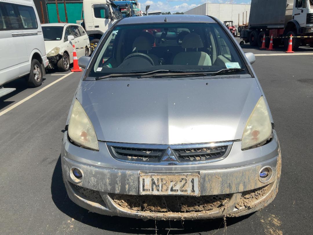 Photo '7' of Mitsubishi Colt Photo '7' of Mitsubishi Colt