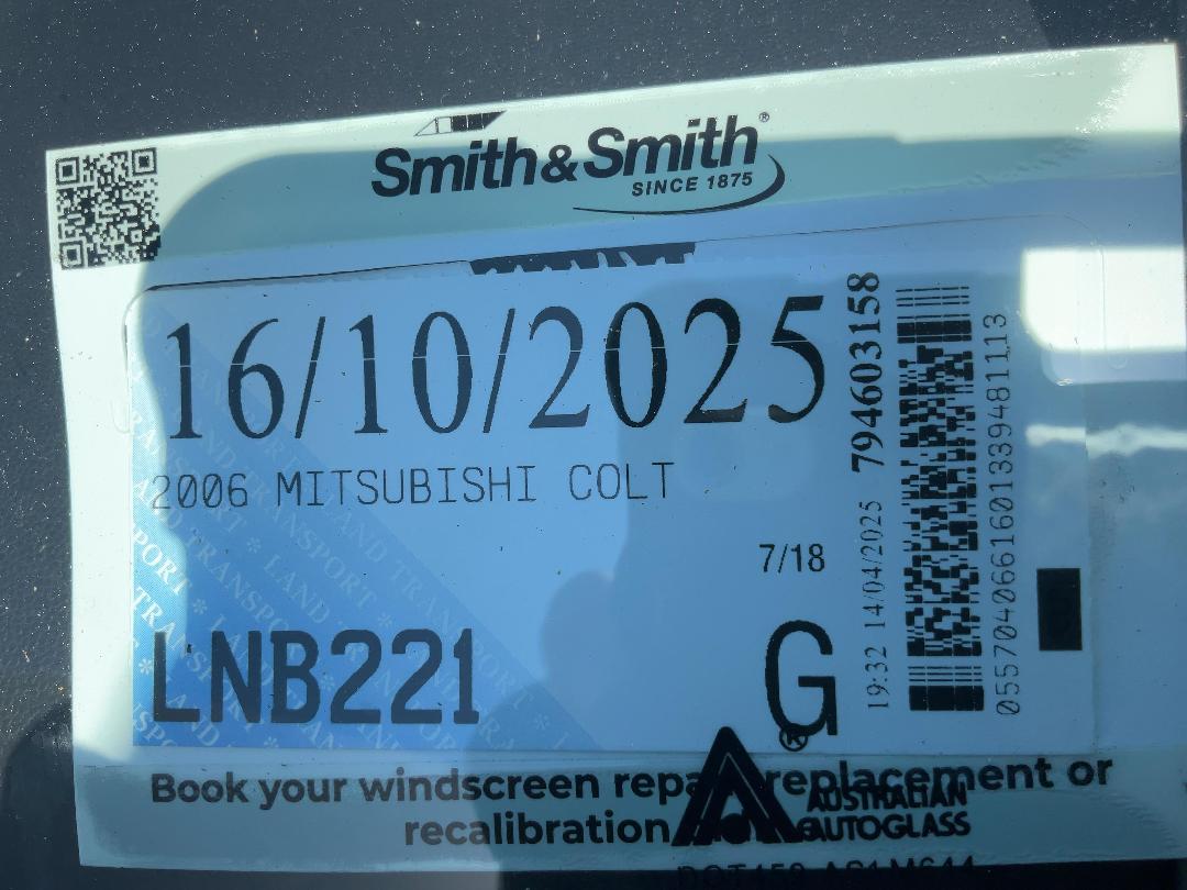 Photo '26' of Mitsubishi Colt Photo '26' of Mitsubishi Colt