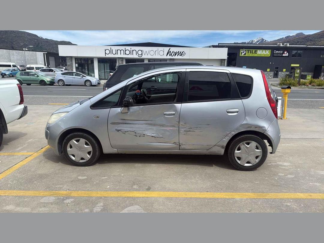 Photo '3' of Mitsubishi Colt RE:LAX Edition Photo '3' of Mitsubishi Colt RE:LAX Edition