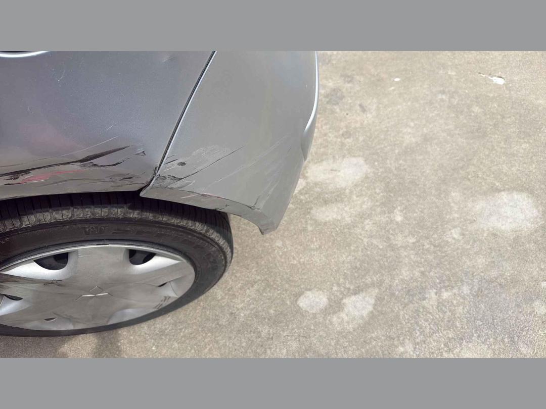 Photo '8' of Mitsubishi Colt RE:LAX Edition Photo '8' of Mitsubishi Colt RE:LAX Edition