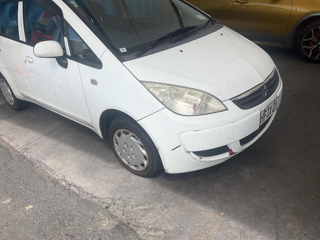 Photo '4' of Mitsubishi Colt Photo '4' of Mitsubishi Colt