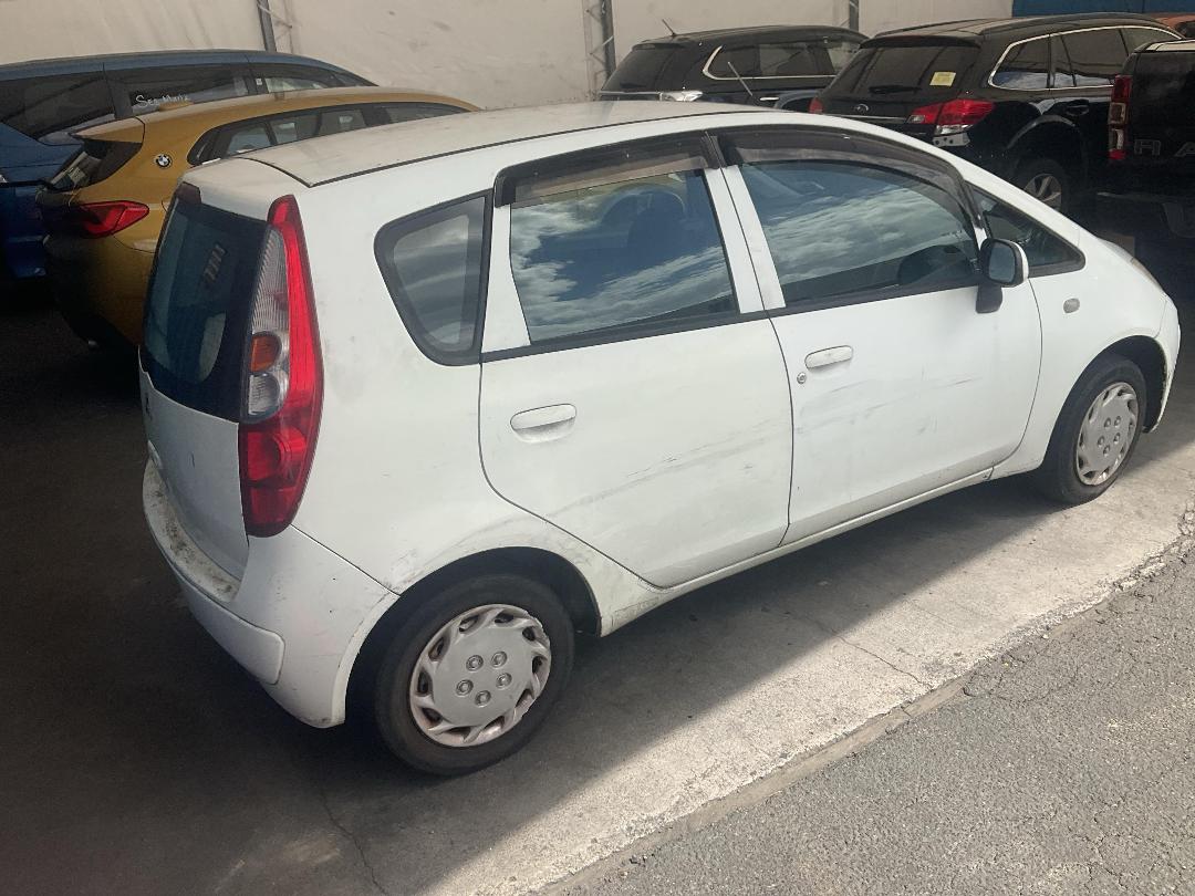 Photo '12' of Mitsubishi Colt Photo '12' of Mitsubishi Colt