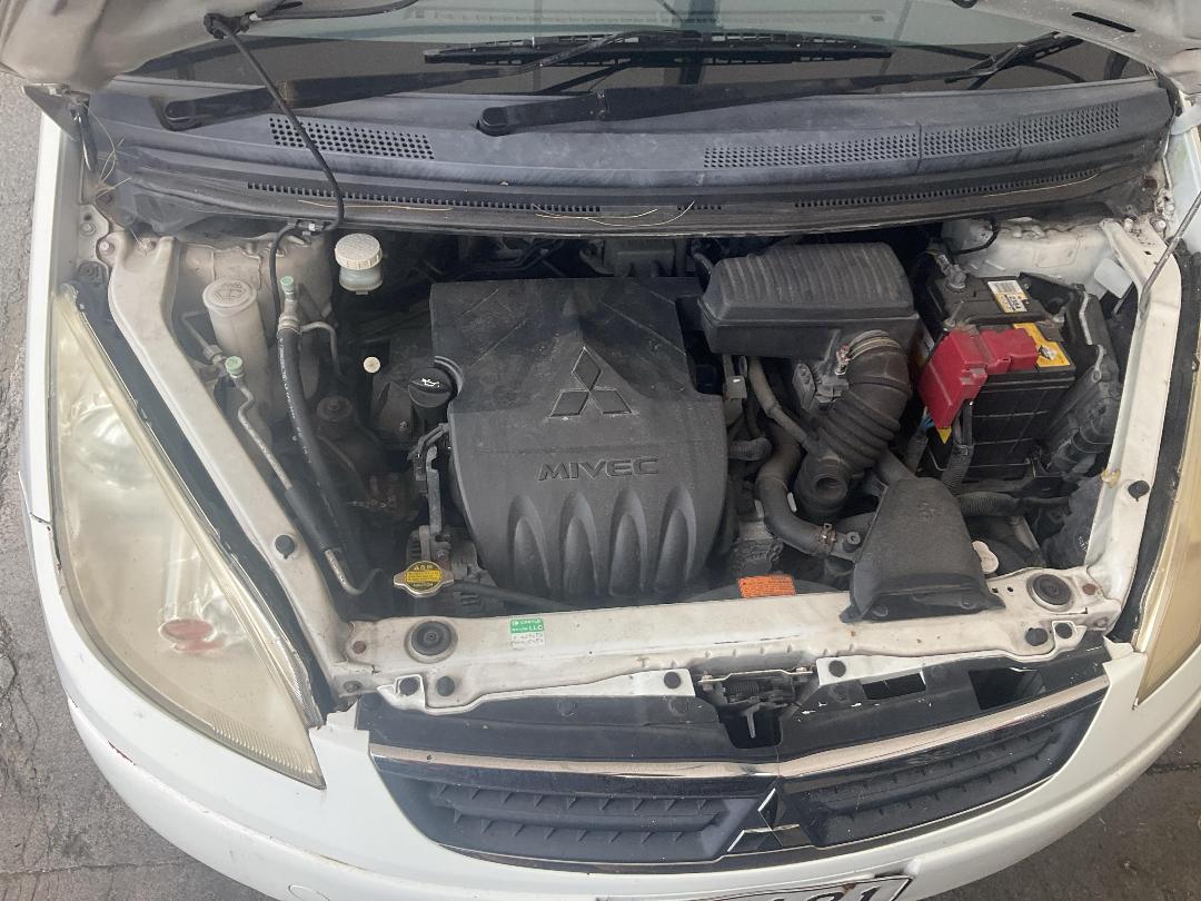 Photo '17' of Mitsubishi Colt Photo '17' of Mitsubishi Colt