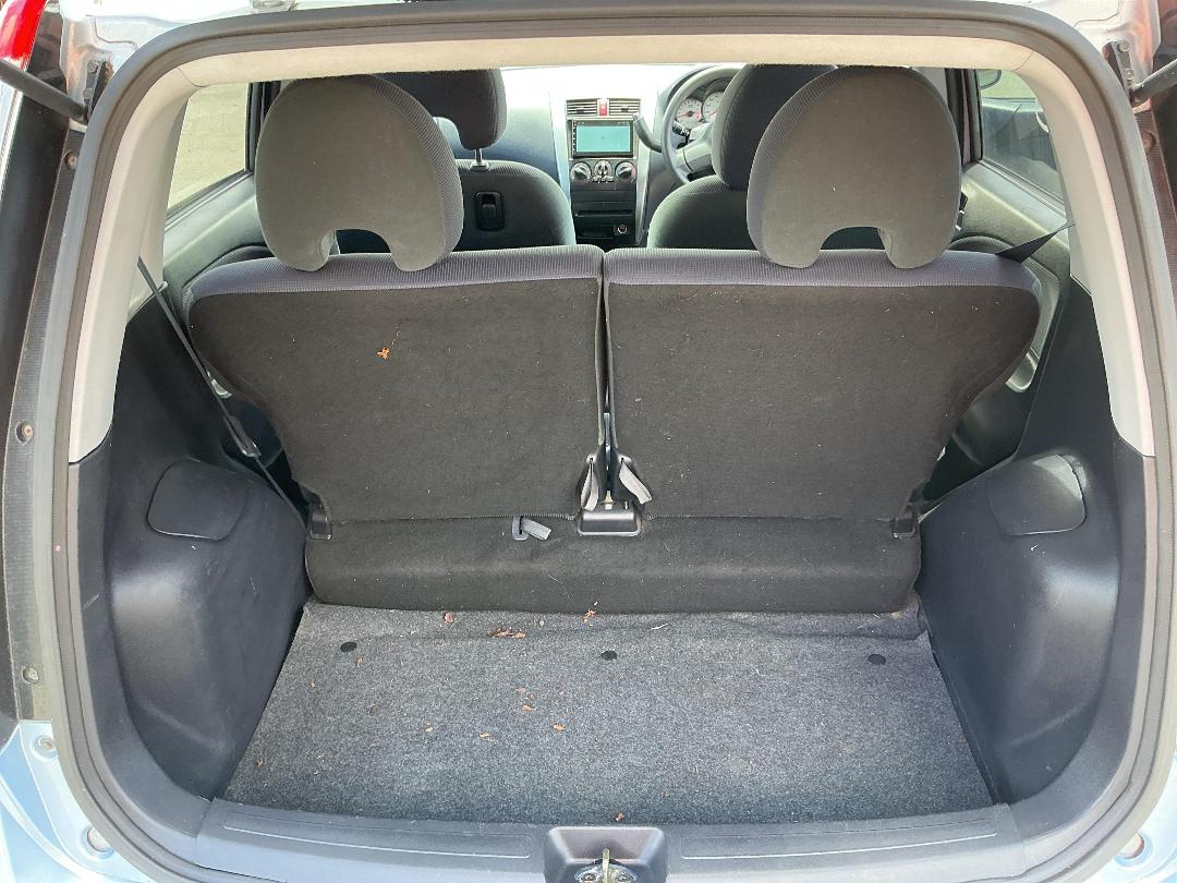 Photo '17' of Mitsubishi Colt LS