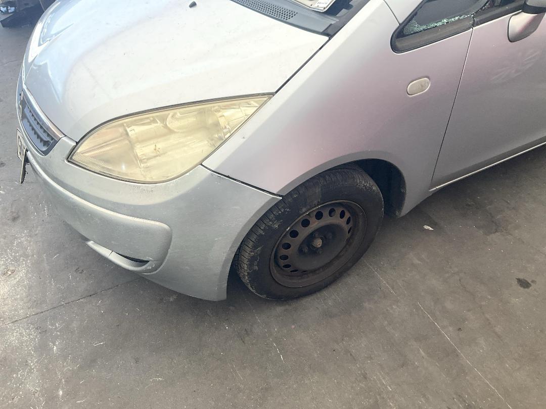 Photo '6' of Mitsubishi Colt