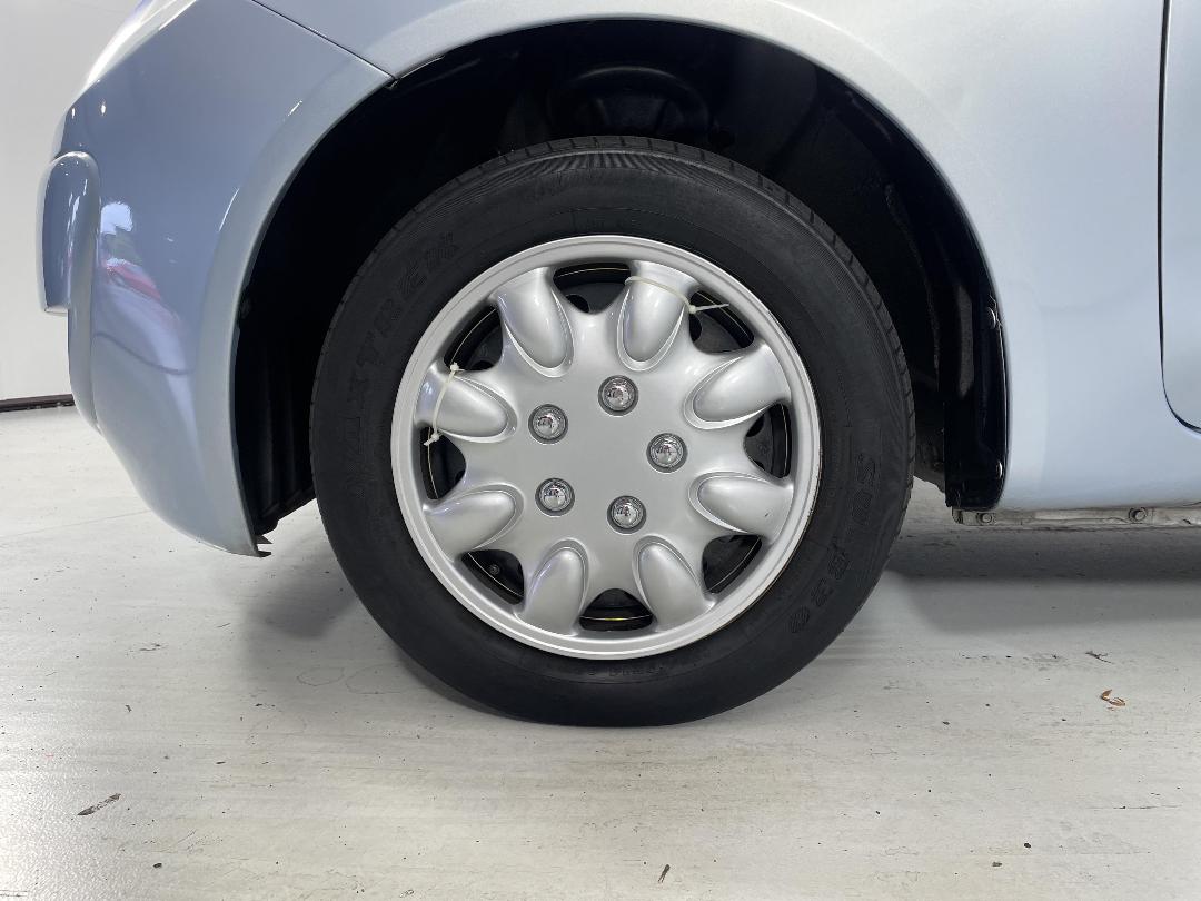 Photo '10' of Mitsubishi Colt