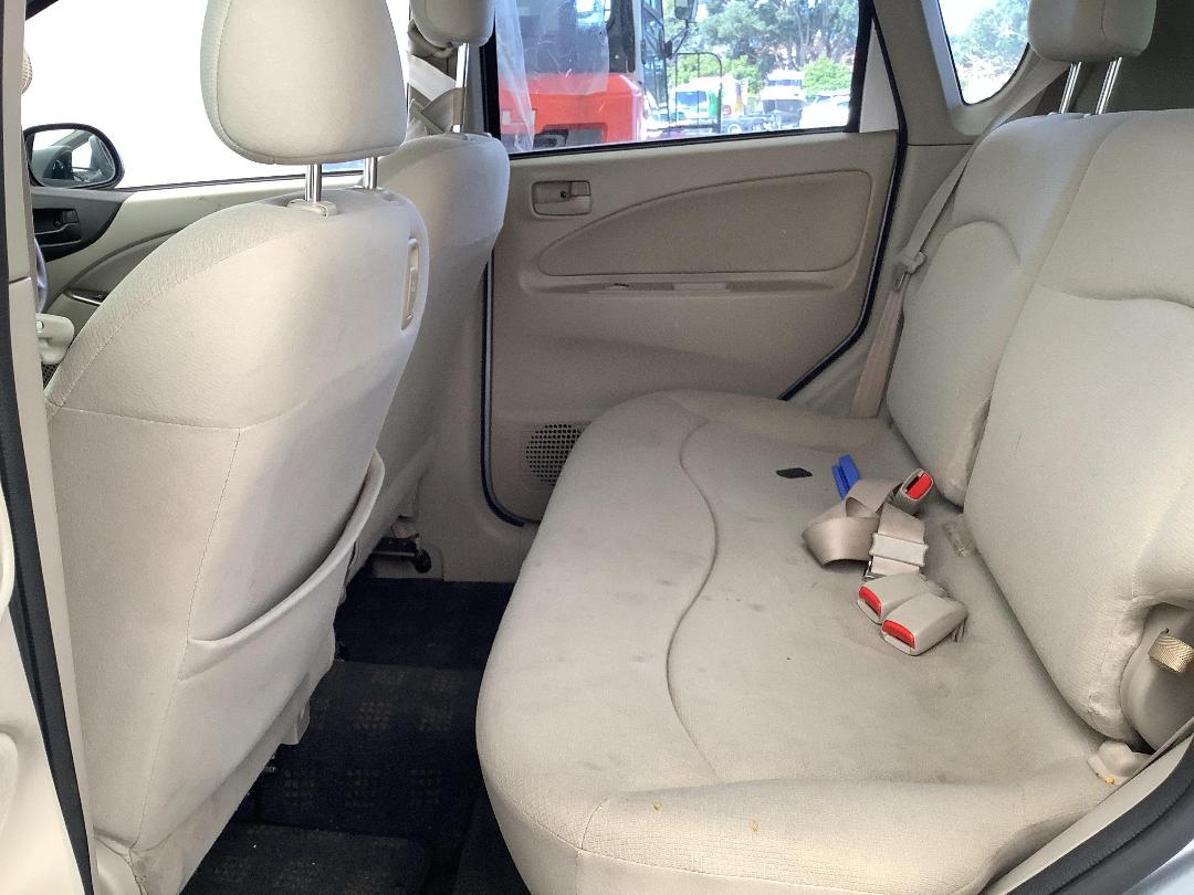 Photo '8' of Mitsubishi Colt