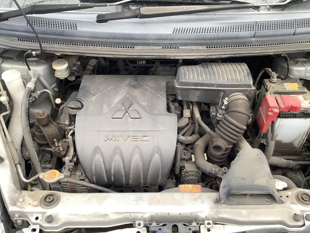 Photo '10' of Mitsubishi Colt