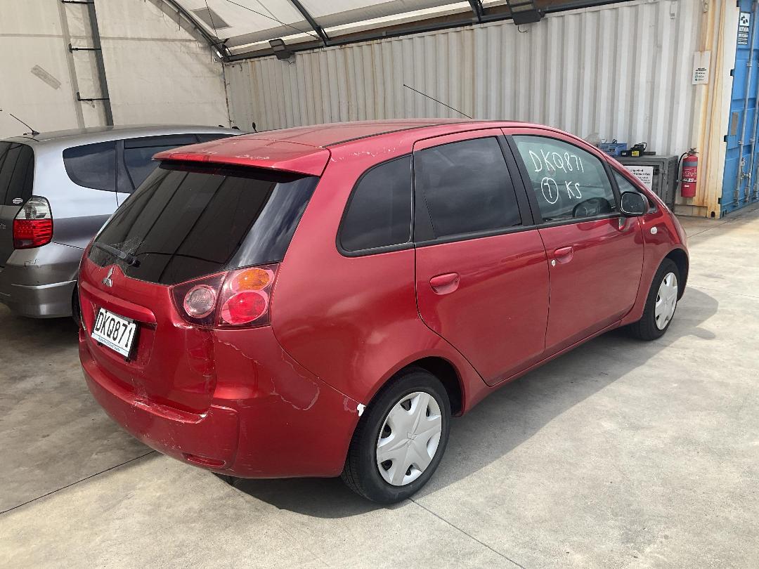 Photo '5' of Mitsubishi Colt Plus LS Photo '5' of Mitsubishi Colt Plus LS