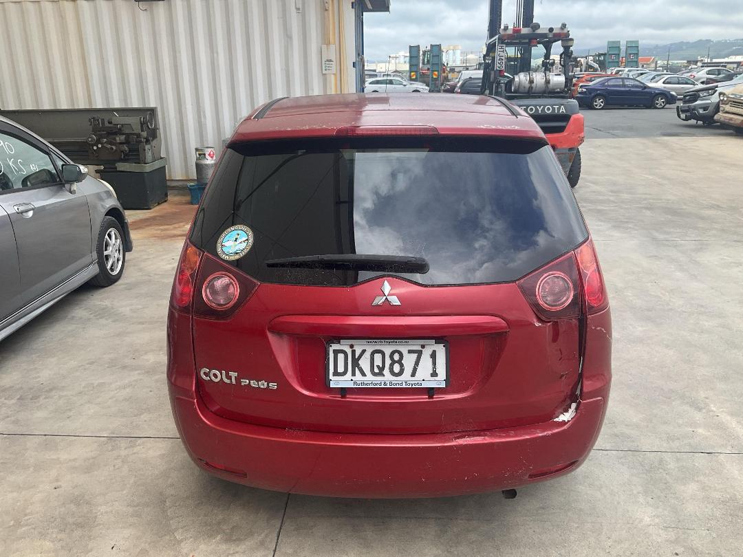 Photo '4' of Mitsubishi Colt Plus LS Photo '4' of Mitsubishi Colt Plus LS