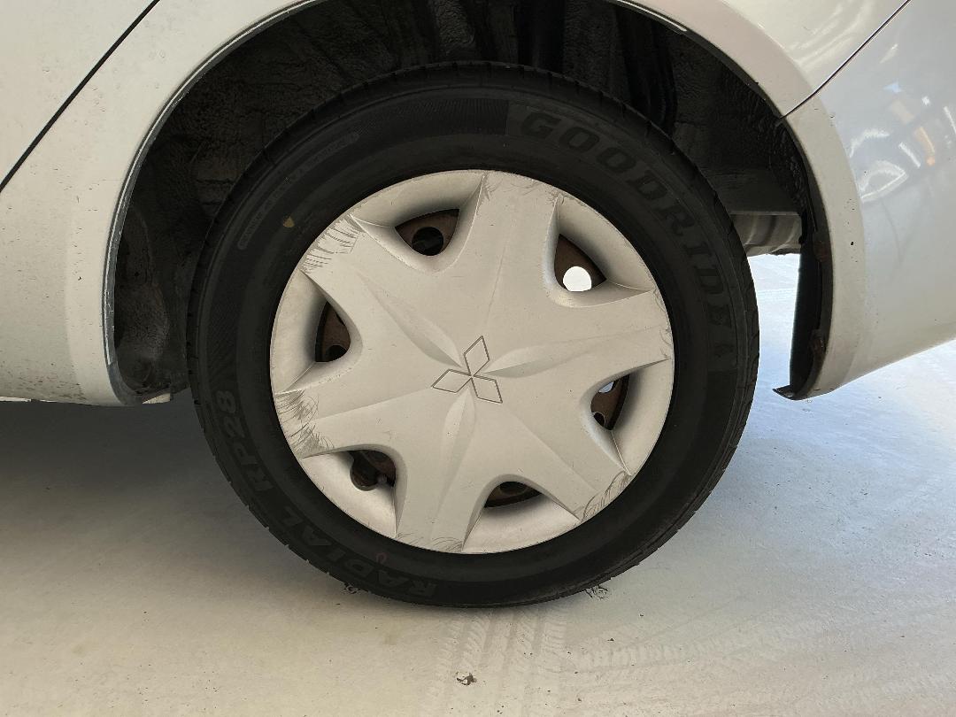 Photo '11' of Mitsubishi Colt Plus Photo '11' of Mitsubishi Colt Plus