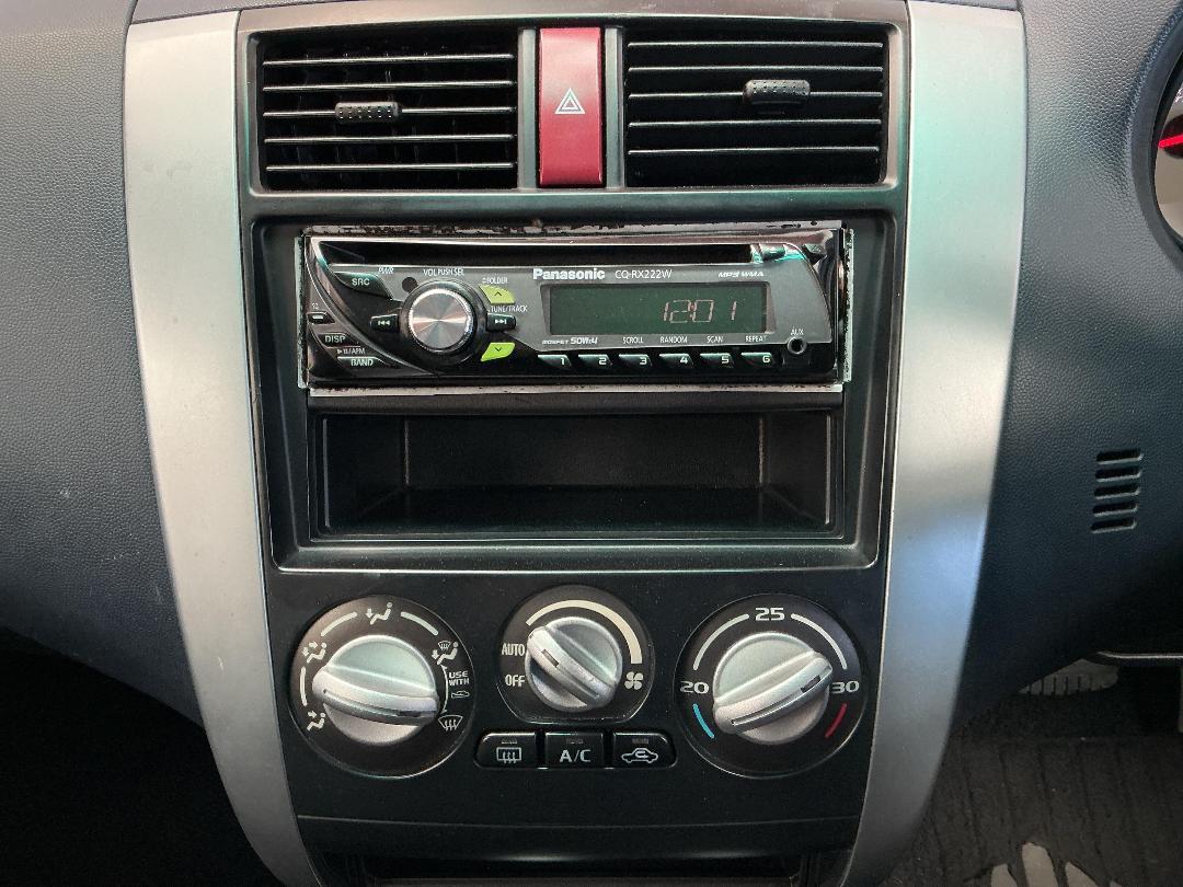 Photo '18' of Mitsubishi Colt Plus Photo '18' of Mitsubishi Colt Plus