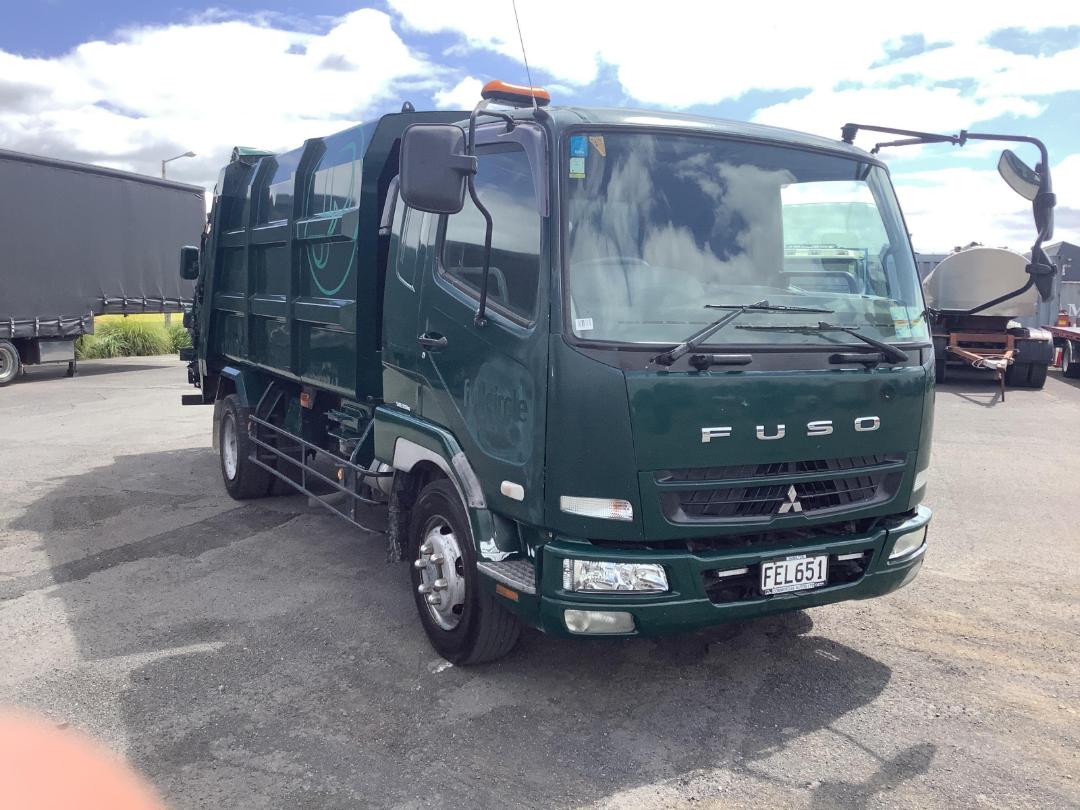 Photo '3' of Mitsubishi FUSO FIGHTER Rubbish Compactor Photo '3' of Mitsubishi FUSO FIGHTER Rubbish Compactor