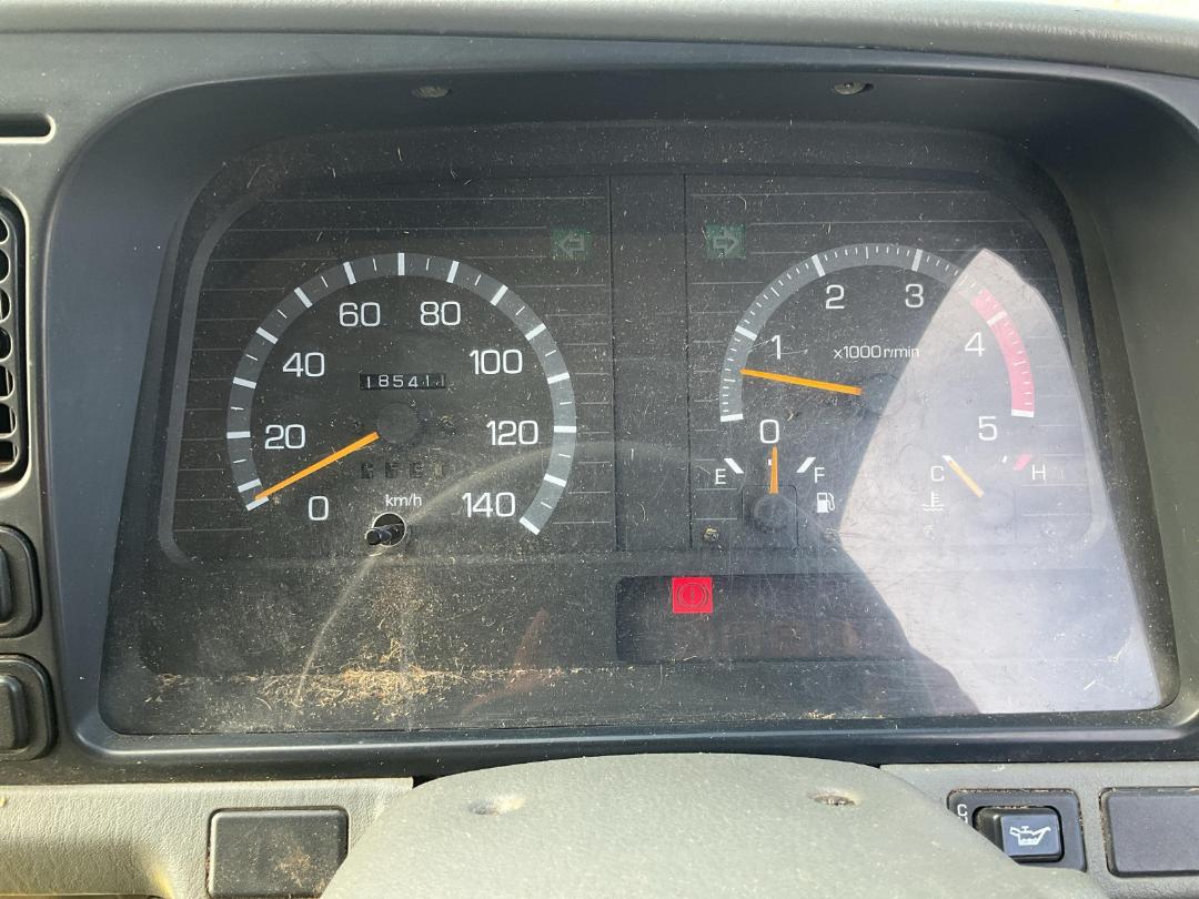 Photo '13' of MITSUBISHI FUSO CANTER FE112E6 Transporter