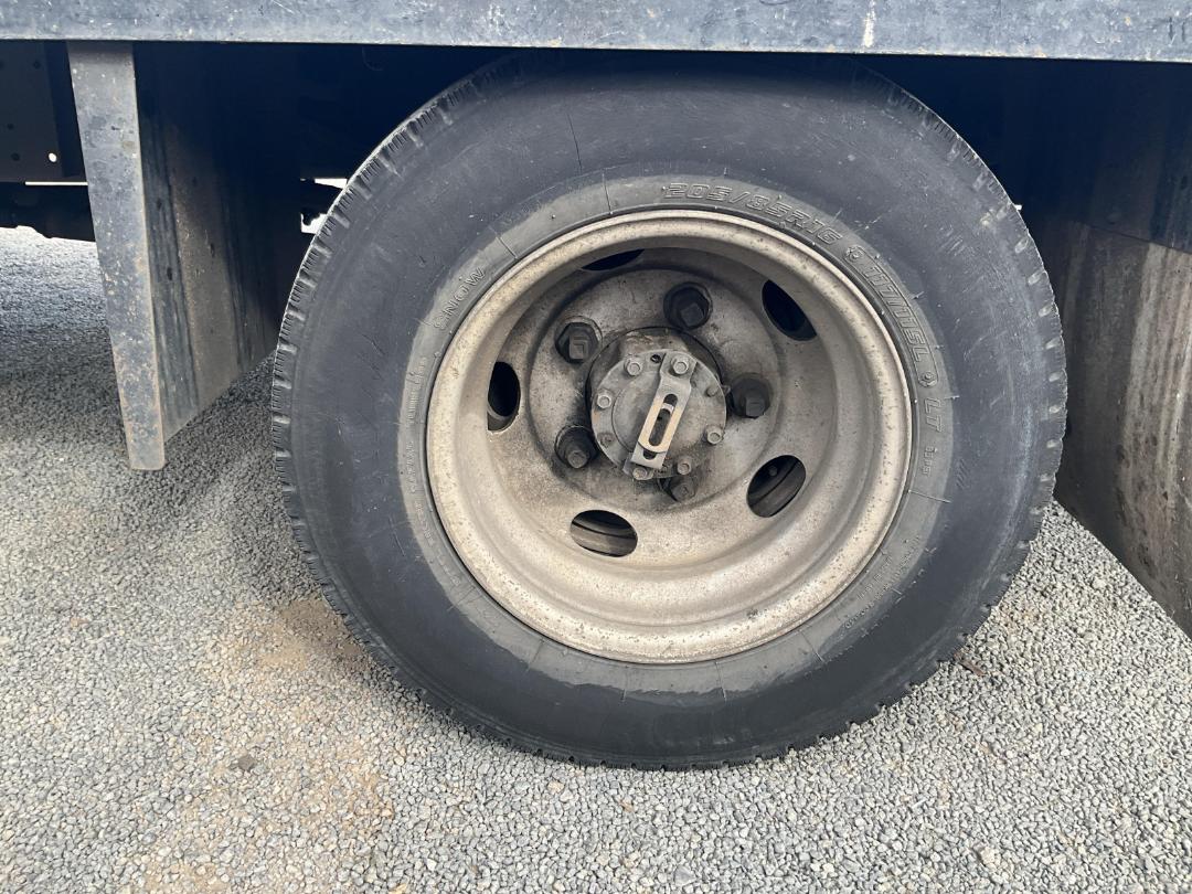 Photo '35' of MITSUBISHI FUSO CANTER FE112E6 Transporter