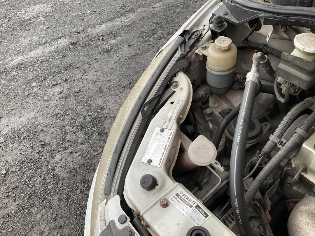 Photo '22' of Mitsubishi Grandis Photo '22' of Mitsubishi Grandis