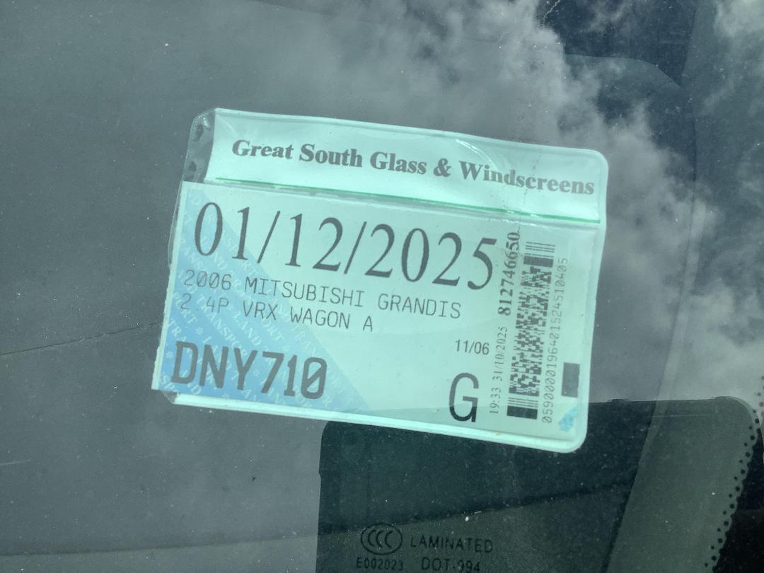 Photo '14' of Mitsubishi Grandis VRX Photo '14' of Mitsubishi Grandis VRX