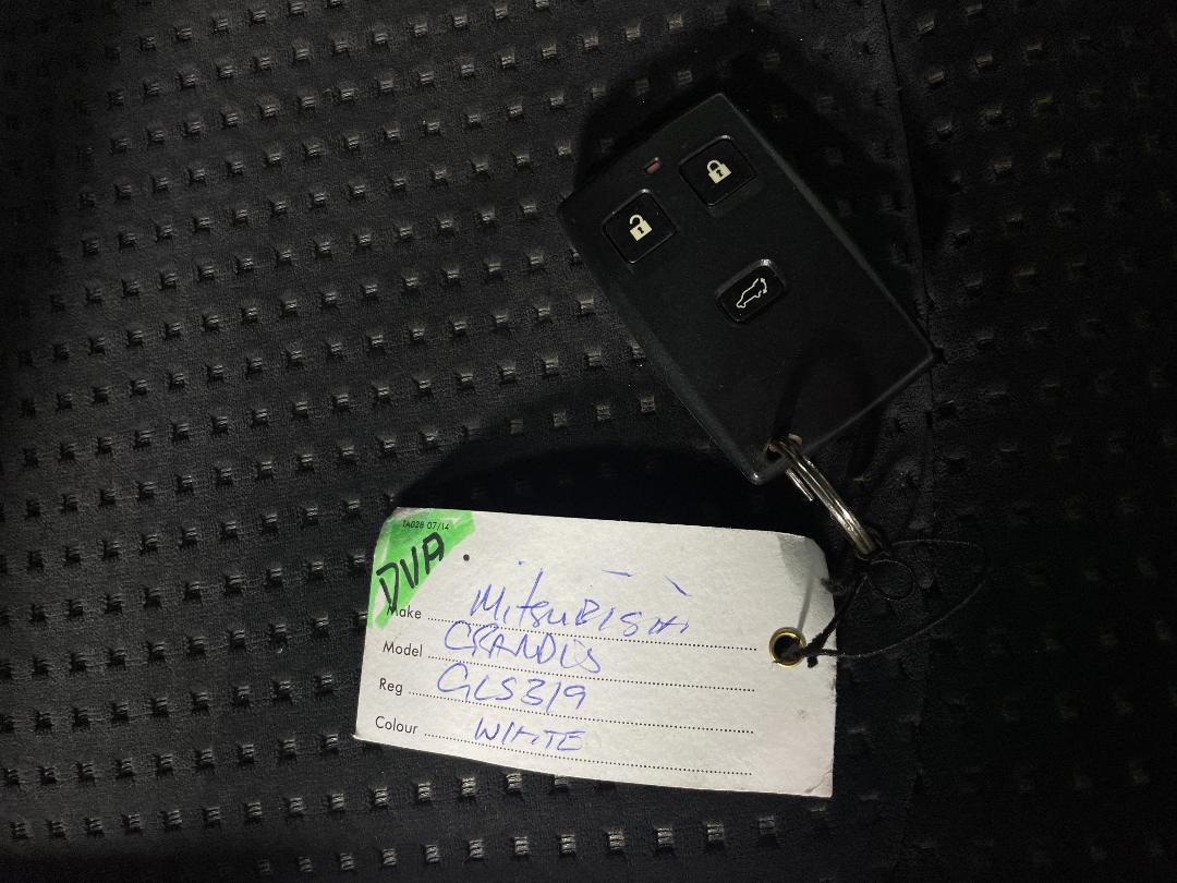 Photo '20' of Mitsubishi Grandis