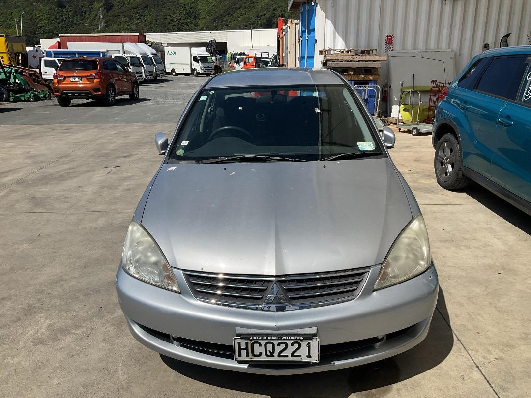 Photo '2' of Mitsubishi Lancer Photo '2' of Mitsubishi Lancer