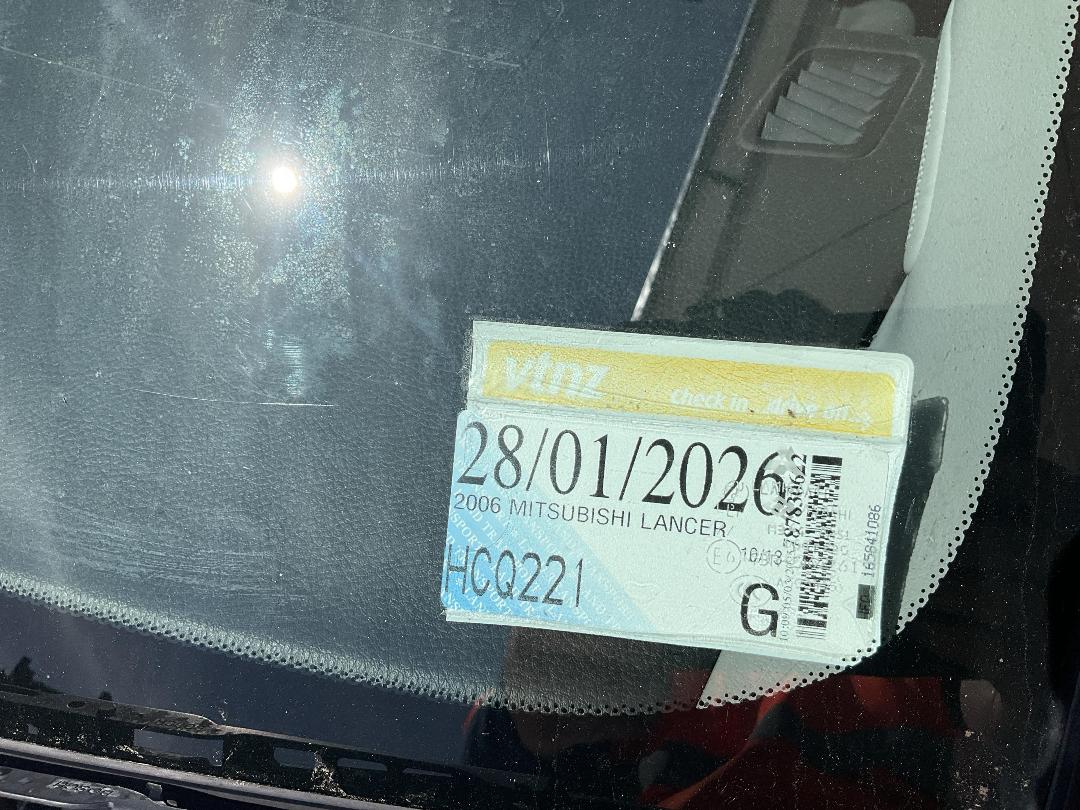 Photo '16' of Mitsubishi Lancer Photo '16' of Mitsubishi Lancer