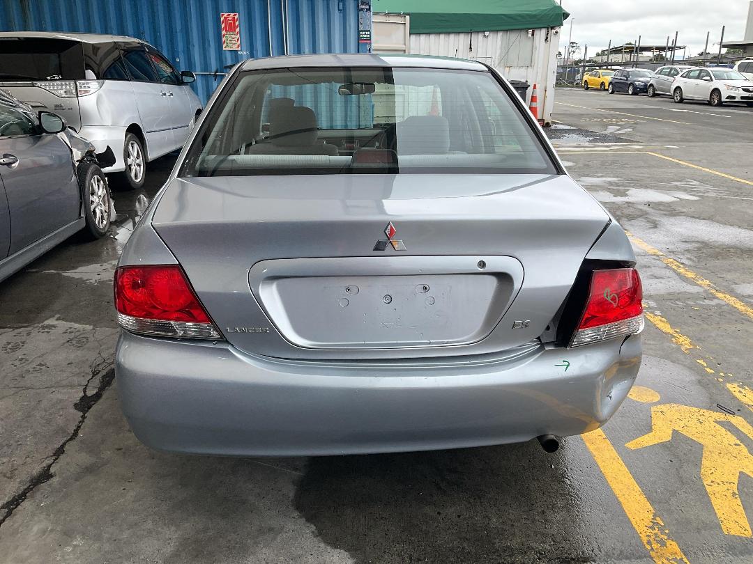 Photo '13' of Mitsubishi Lancer Photo '13' of Mitsubishi Lancer