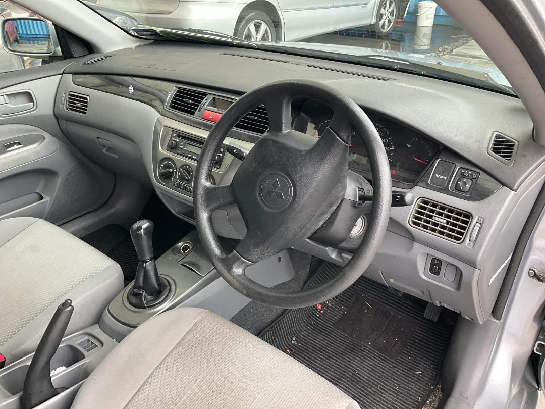 Photo '22' of Mitsubishi Lancer Photo '22' of Mitsubishi Lancer