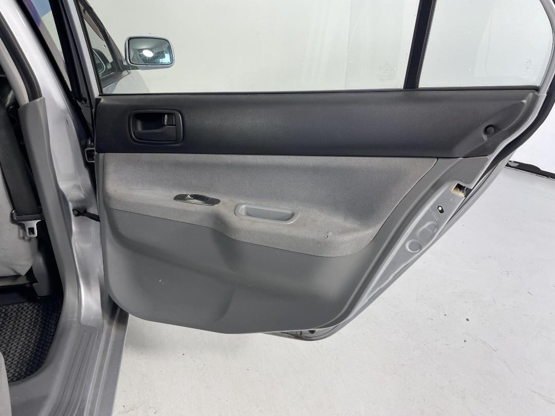 Photo '19' of Mitsubishi Lancer