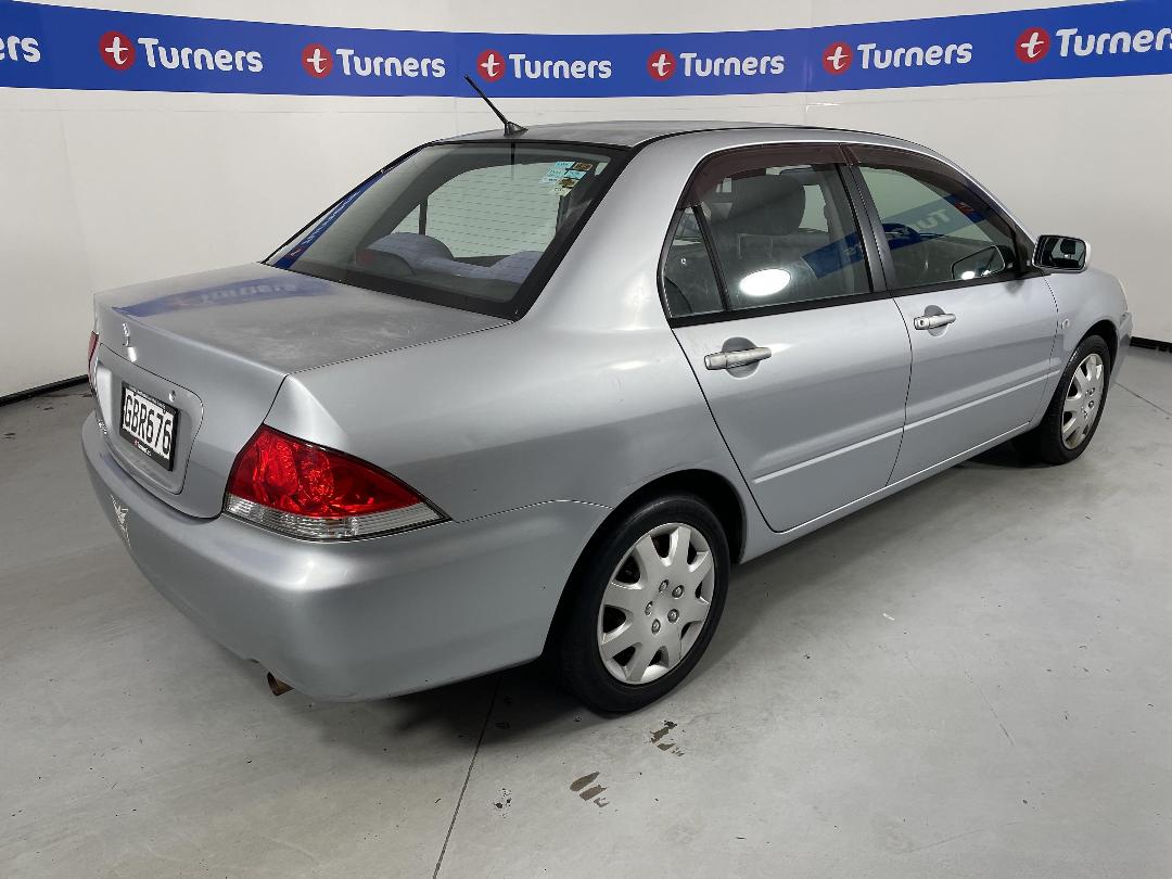 Photo '7' of Mitsubishi Lancer