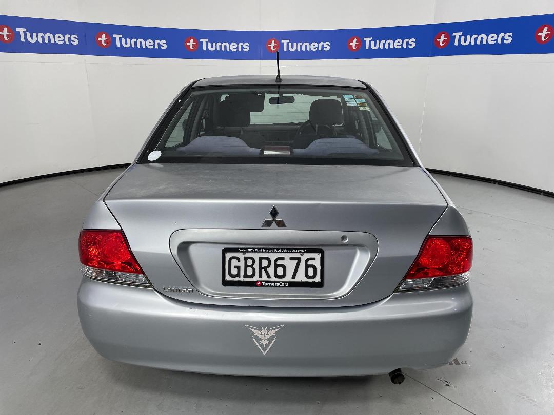 Photo '6' of Mitsubishi Lancer