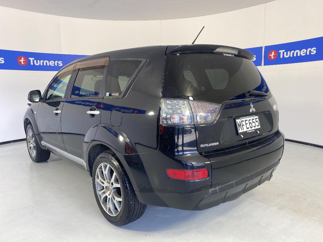 Photo '5' of Mitsubishi Outlander