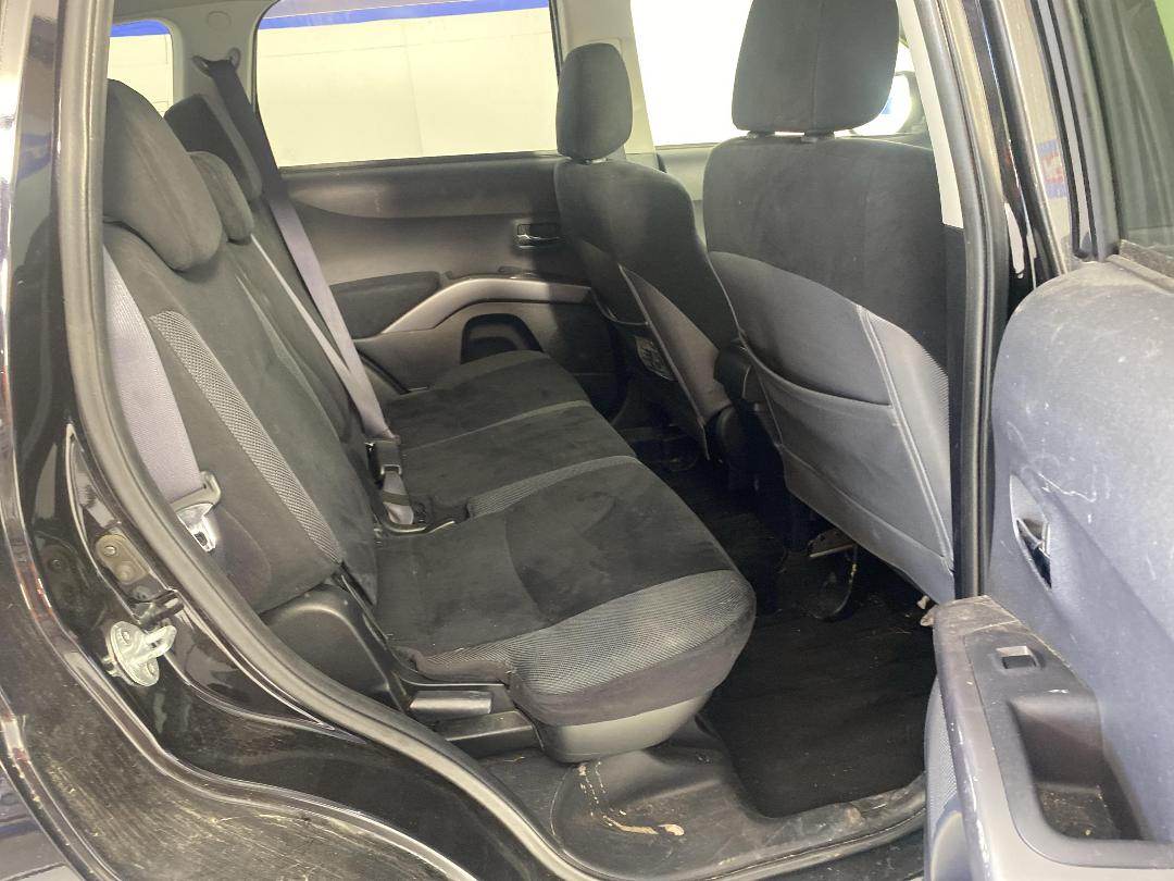 Photo '20' of Mitsubishi Outlander