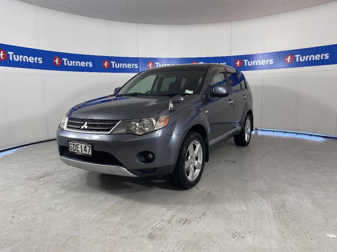 Photo '4' of Mitsubishi Outlander