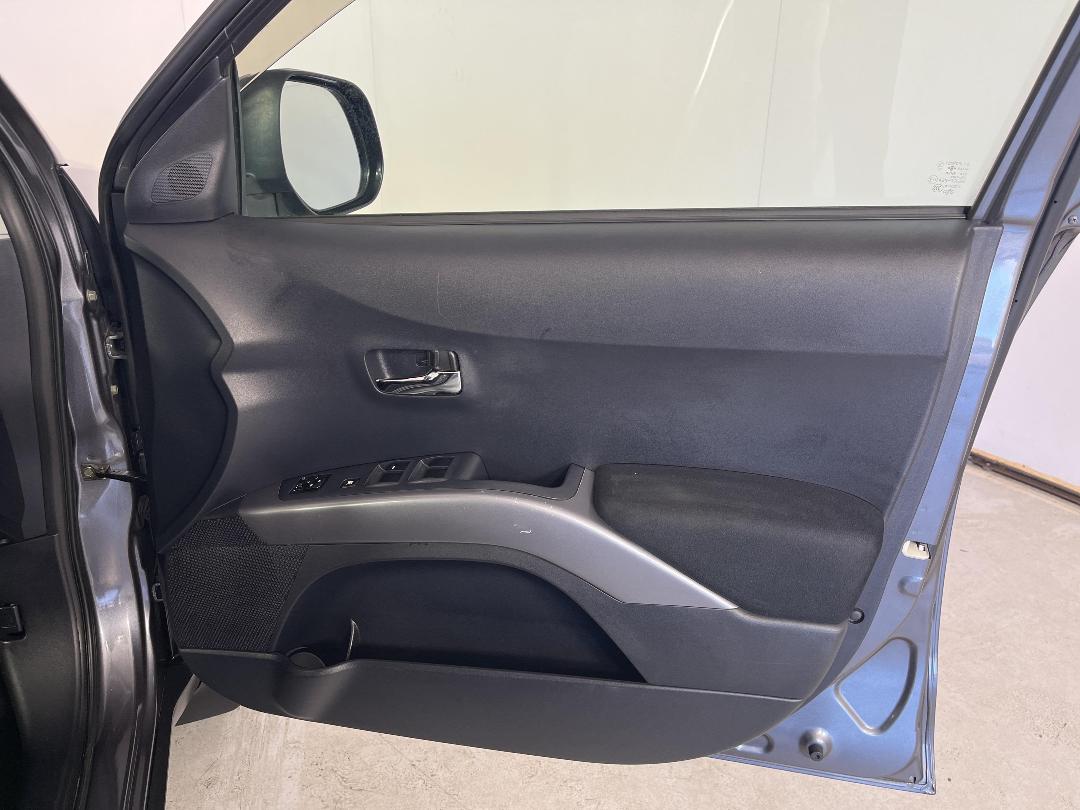 Photo '15' of Mitsubishi Outlander