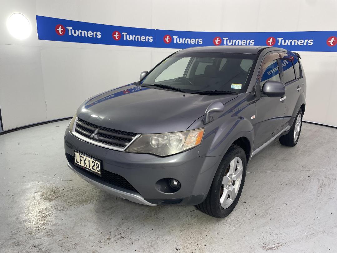 Photo '4' of Mitsubishi Outlander Photo '4' of Mitsubishi Outlander