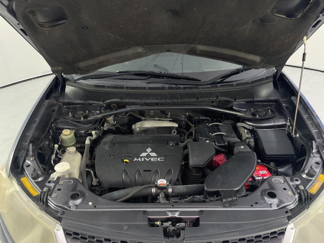 Photo '13' of Mitsubishi Outlander Photo '13' of Mitsubishi Outlander