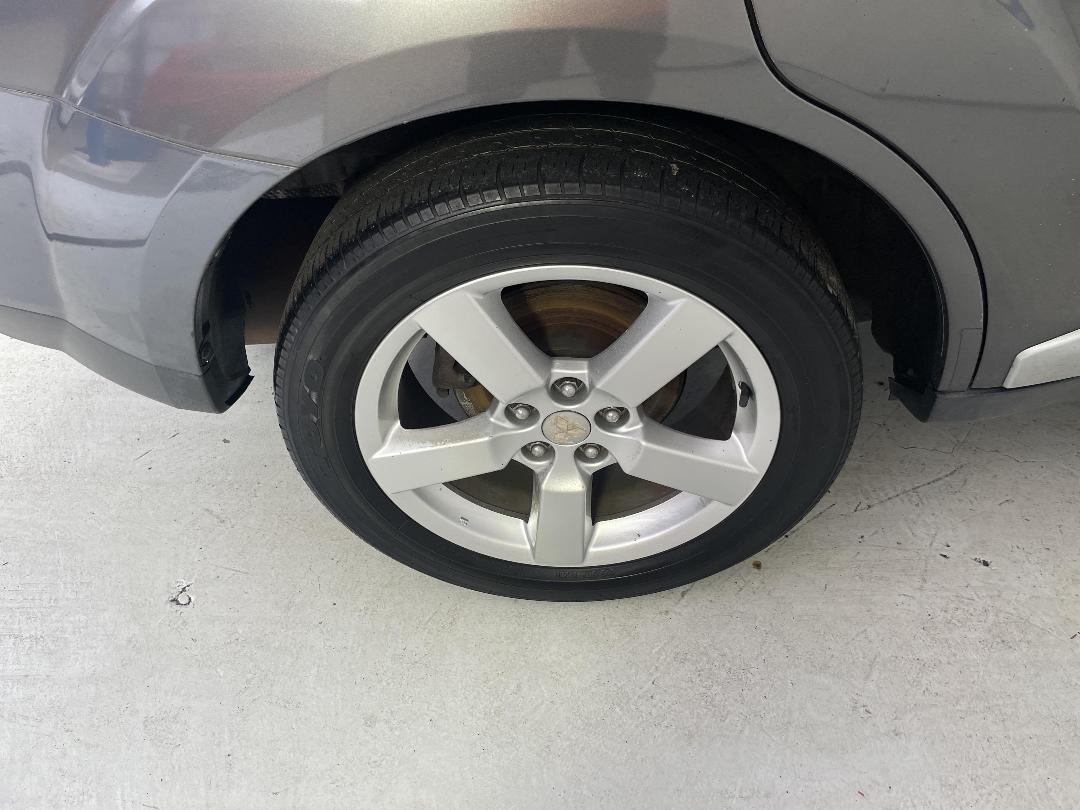 Photo '12' of Mitsubishi Outlander Photo '12' of Mitsubishi Outlander