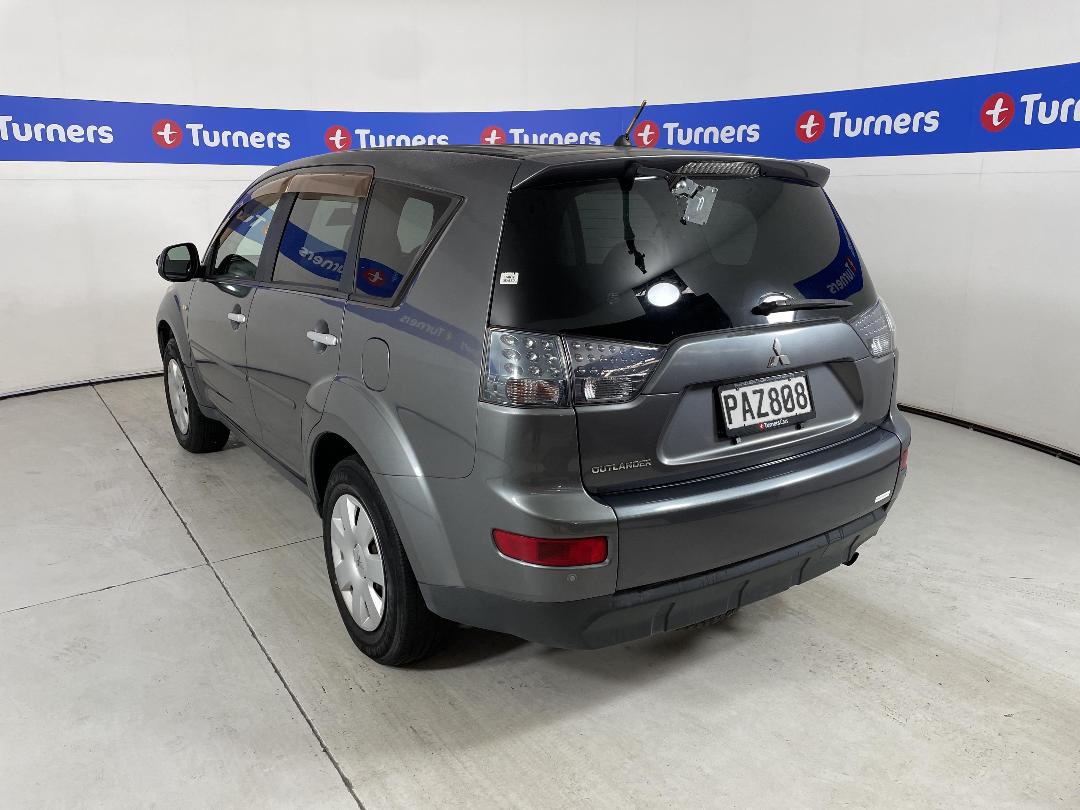 Photo '4' of Mitsubishi Outlander Photo '4' of Mitsubishi Outlander