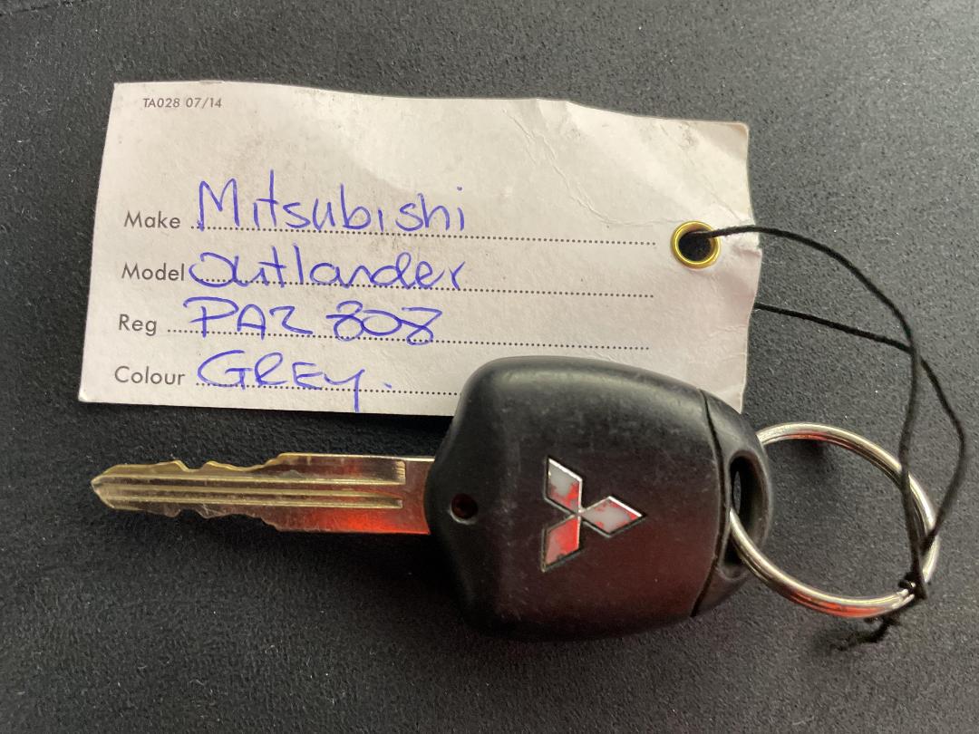 Photo '20' of Mitsubishi Outlander Photo '20' of Mitsubishi Outlander