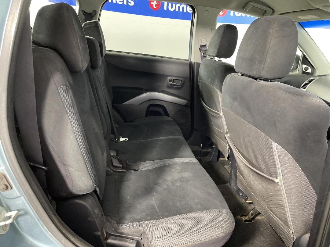 Photo '20' of Mitsubishi Outlander